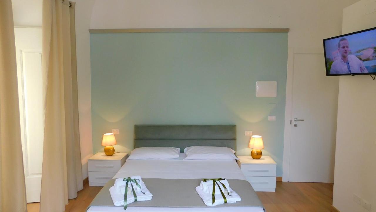 B&B La Maison Del Borgo ローディ・ガルガーニコ エクステリア 写真